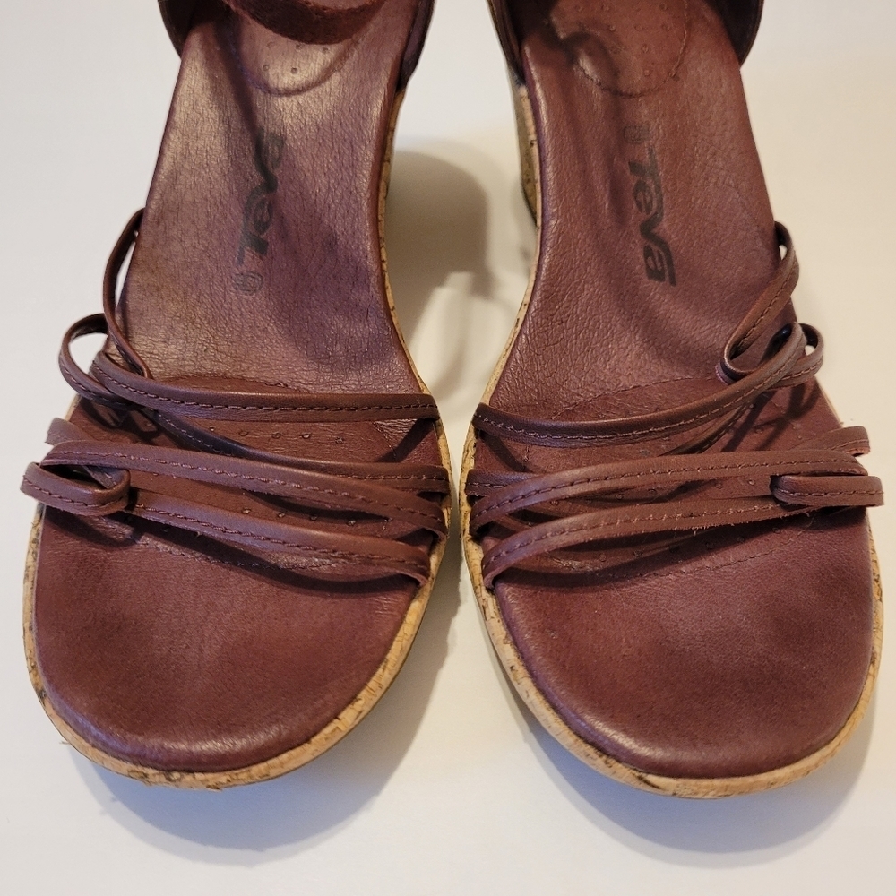 Teva brick red sandals size 9 - Picture 3 of 9